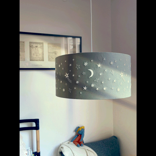 GLOW IN THE DARK STARS Deckenlampenschirm