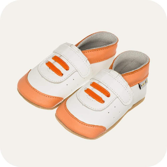 SNEAKER Babyhausschuhe aus weichem Leder (weiß/ orange)