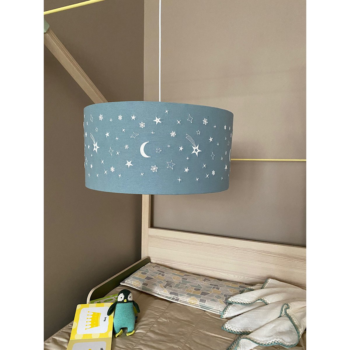 GLOW IN THE DARK STARS Deckenlampenschirm